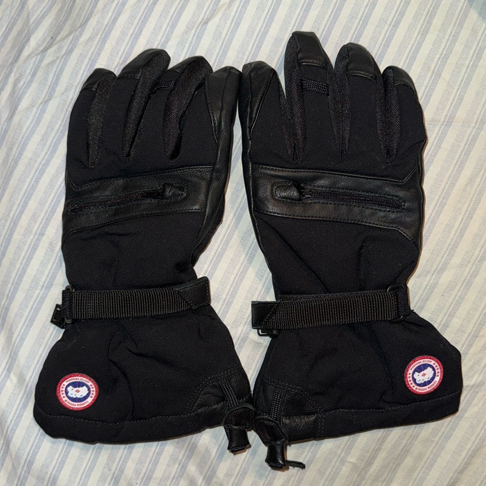 Canada Goose Arctic Gloves